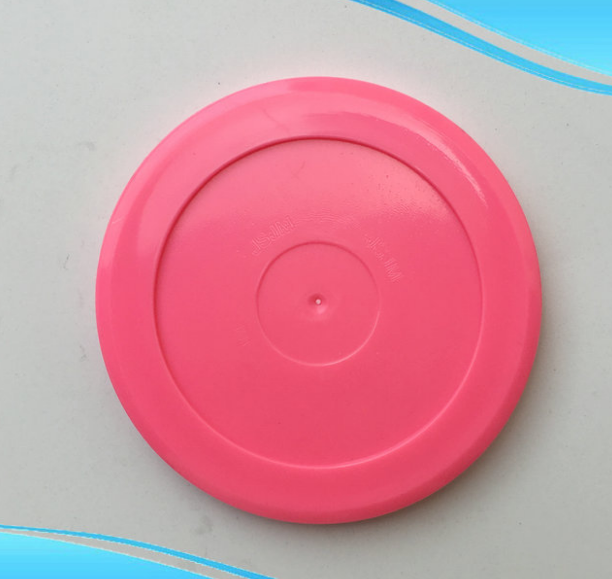 Premium Arcade Air Hockey Pucks | High-Speed Smooth Sliding Pucks for Commercial Tables | HomingGame Factory Direct Wholesale